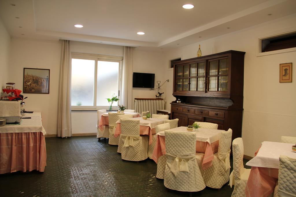 Hotel Persico Saluzzo Eksteriør billede